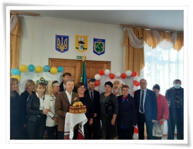 Delegacja z Częstochowy z wizytą w Berdyczowie. W centrum zdjęcia Dyrektor Zespołu Szkół Ekonomicznych Maciej Trzmiel